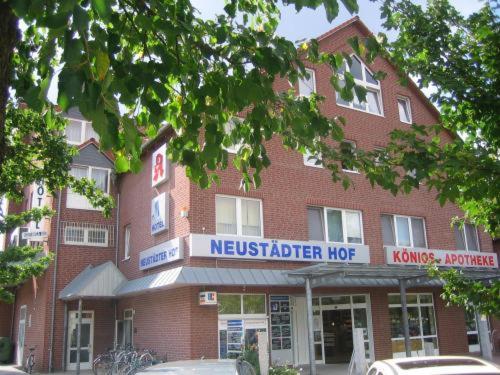 Neustaedter Hof Hotel Garni Нойштадт-ам-Рюбенберге Экстерьер фото